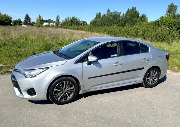 Toyota Avensis cena 48500 przebieg: 232000, rok produkcji 2015 z Koszalin małe 79